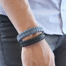 Load image into Gallery viewer, Stalen heren armband met gevlochten leer - My Accessoirent
